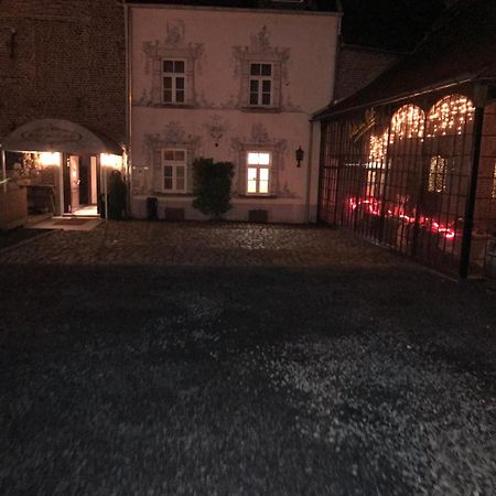 Hotel Zur Bruecke Герцогенрат Екстер'єр фото