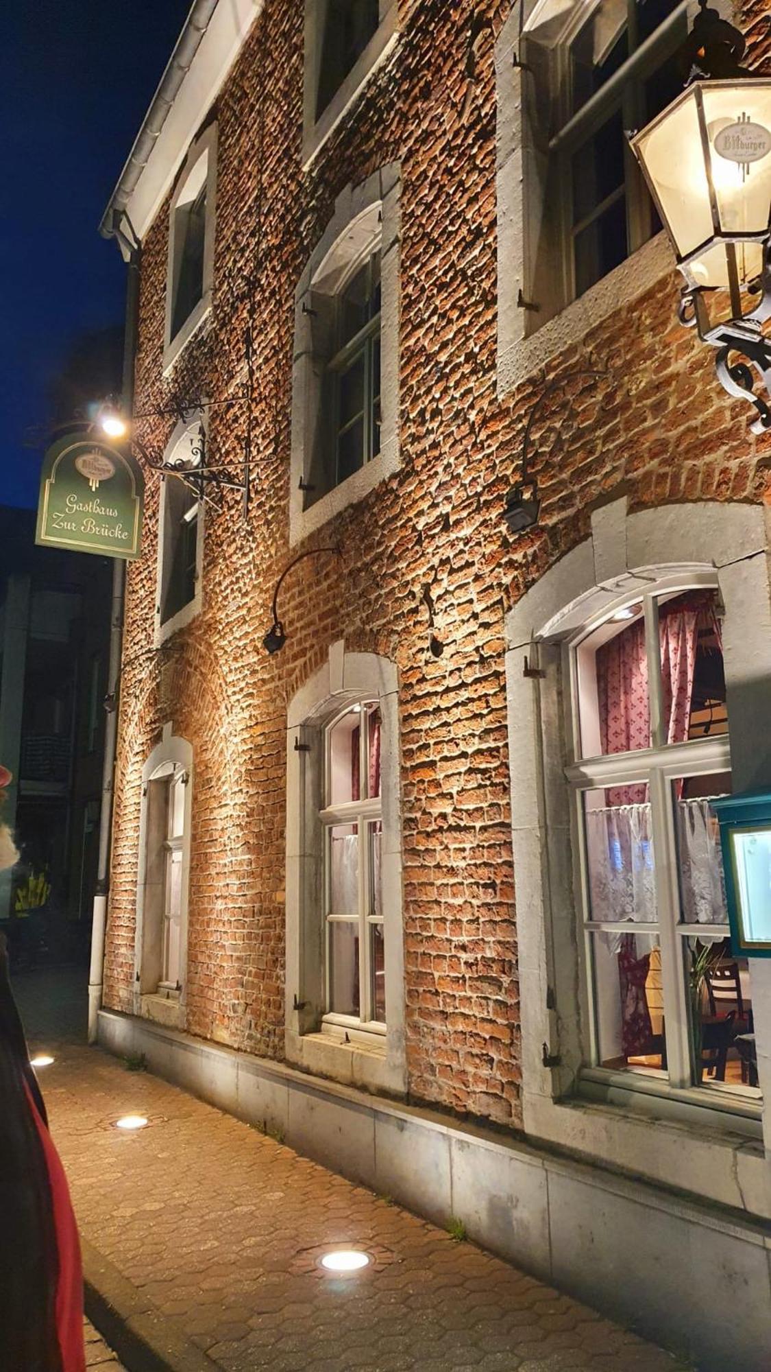 Hotel Zur Bruecke Герцогенрат Екстер'єр фото